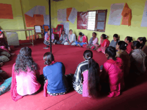 Mitglieder der Gruppe treffen sich monatlich, um über ihre Bedürfnisse und Hoffnungen zu sprechen.“